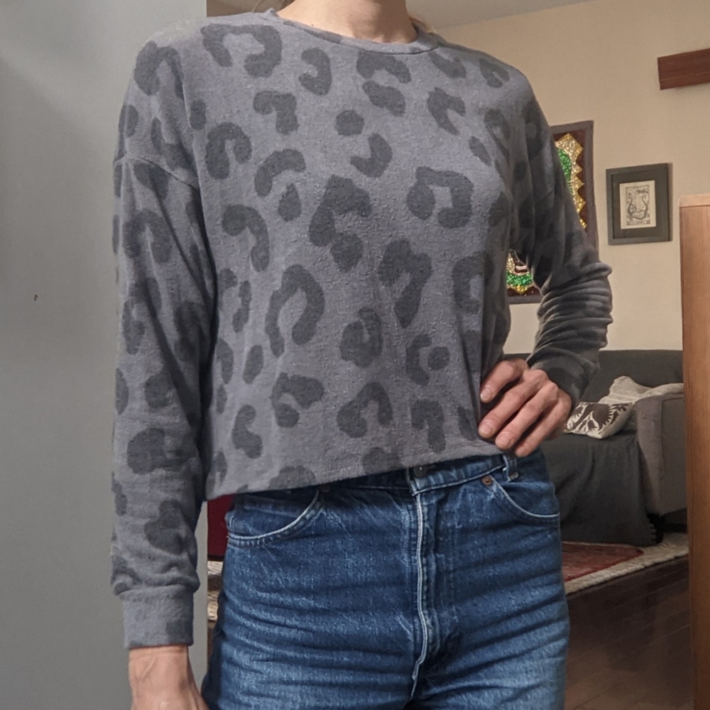 Leopard print top